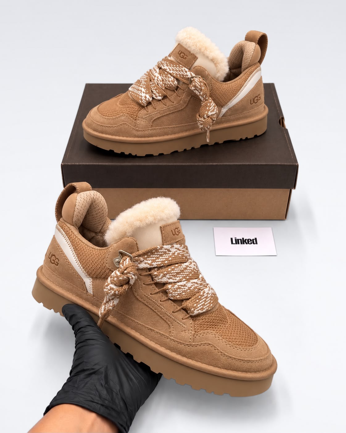 UGG LOWMEL – SAND
